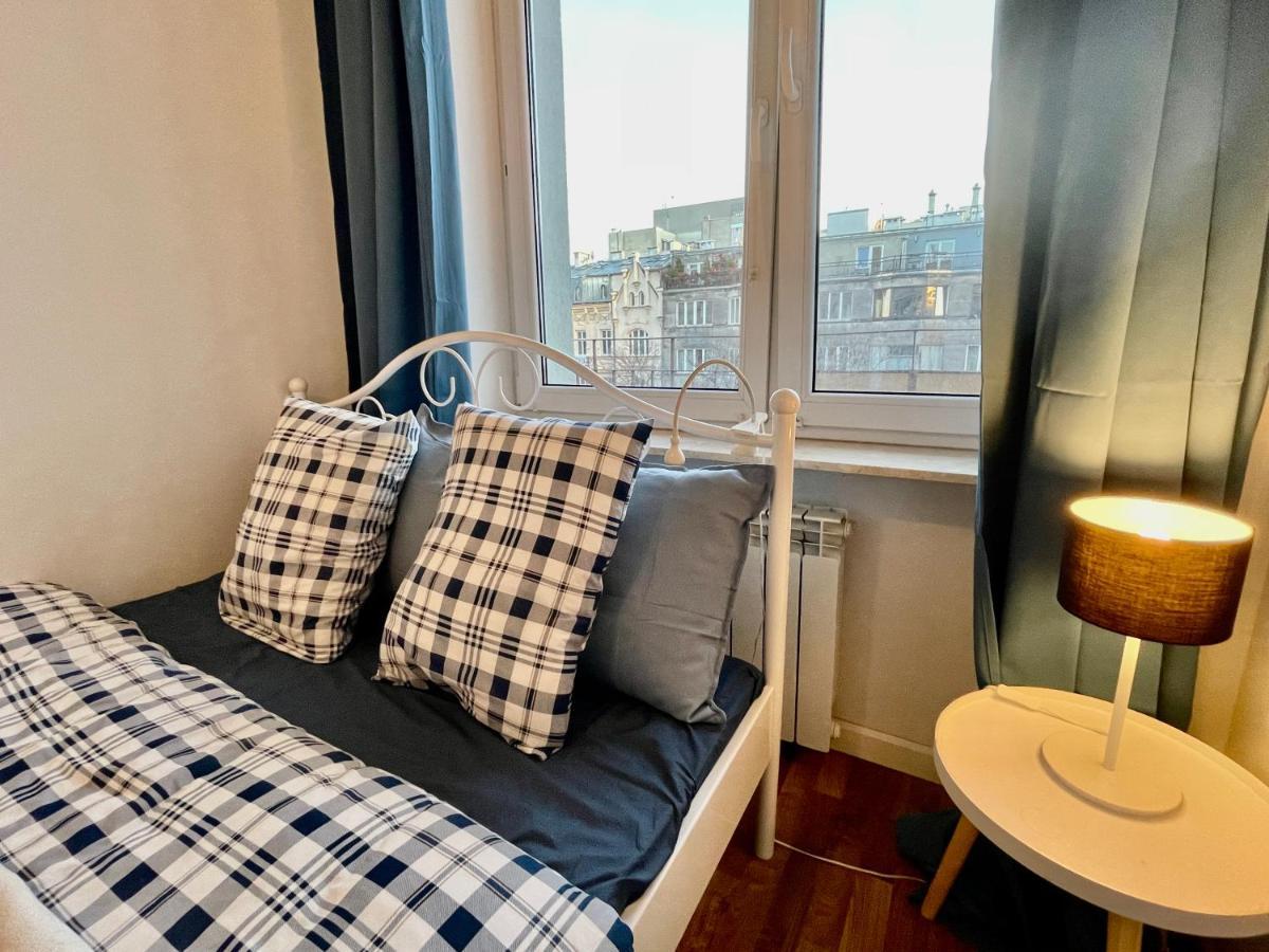 Apartament DECOR 2 metro fast WiFI 55’TV Netflix HBO cozy Warszawa Zewnętrze zdjęcie