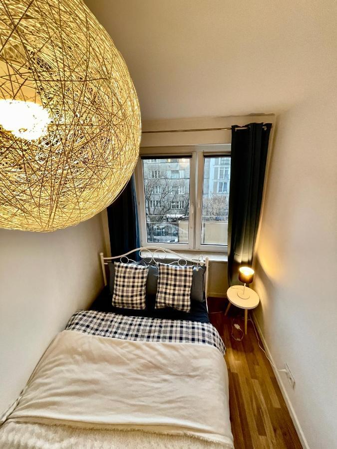 Apartament DECOR 2 metro fast WiFI 55’TV Netflix HBO cozy Warszawa Zewnętrze zdjęcie
